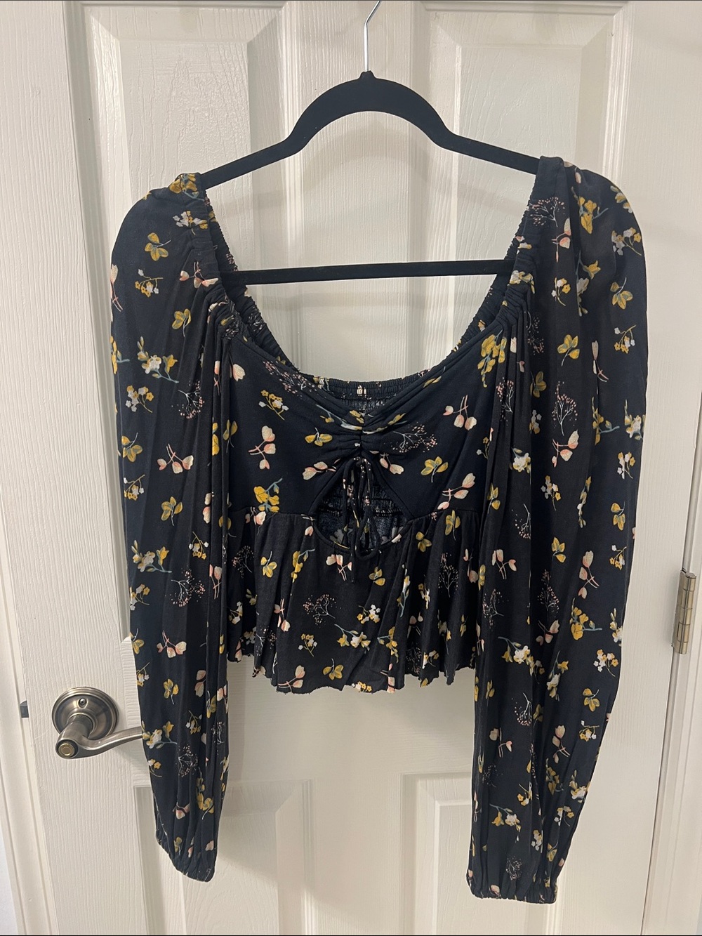 Urban Outfitters Black Floral Tie-Front Crop Top